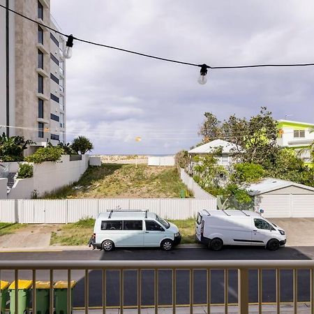 Apartamento Chic Beachside Getaway 2Br 2Bath Fully Equipped Gold Coast Exterior foto