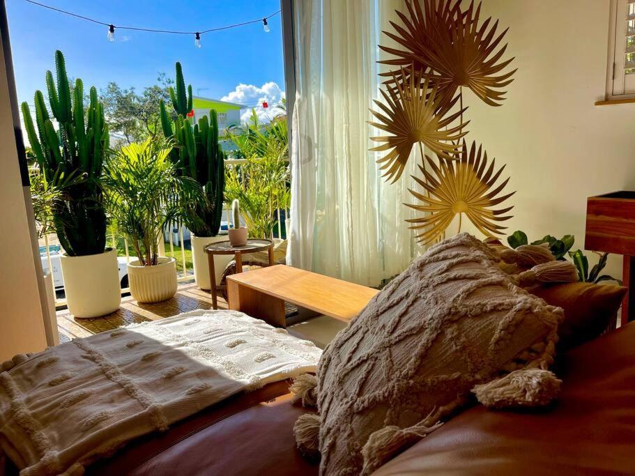 Apartamento Chic Beachside Getaway 2Br 2Bath Fully Equipped Gold Coast Exterior foto